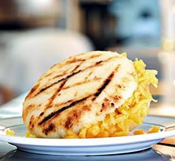 Arepa Rellena Colombiana