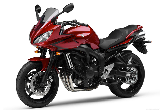 Bajaj Pulsar 220 New Model 2012