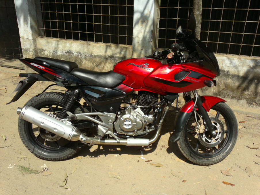 Bajaj Pulsar 220 New Model 2012 Price