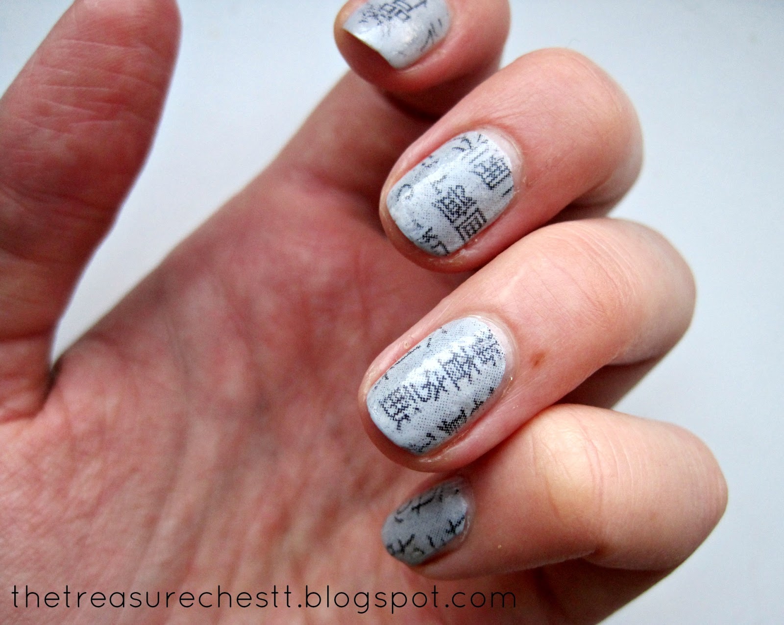 How To Do Newspaper Nails