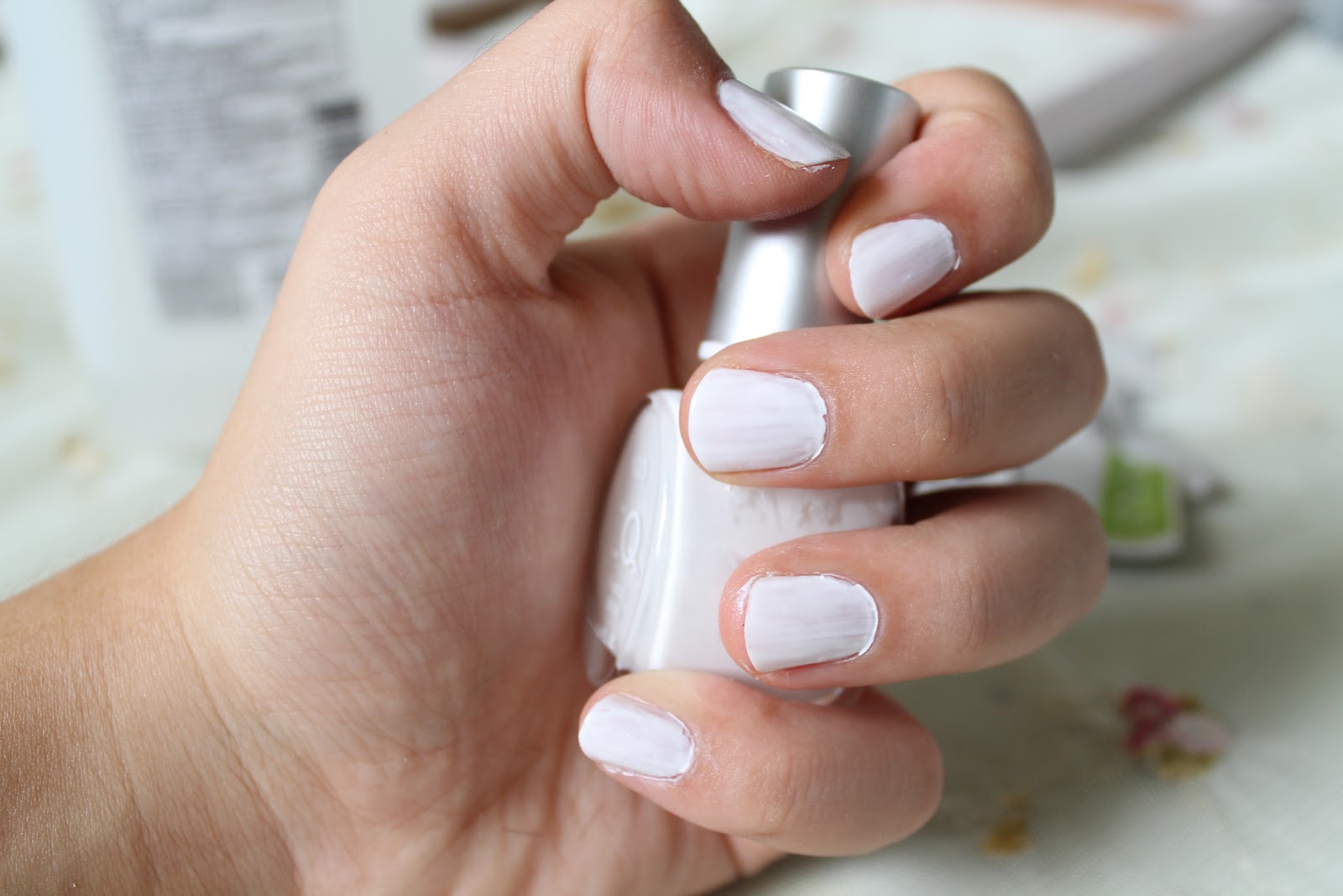 How To Do Newspaper Nails With Water