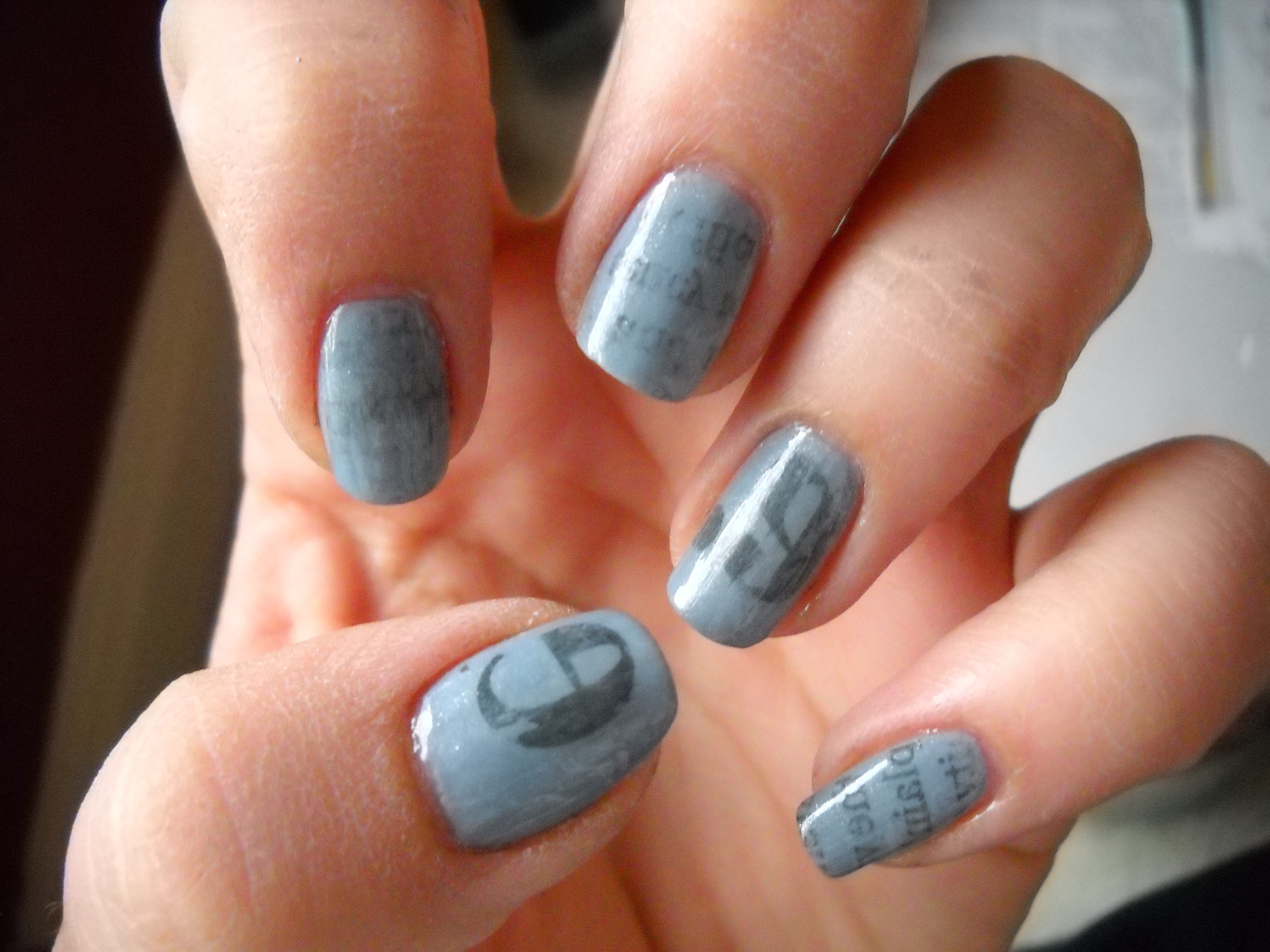 How To Do Newspaper Nails Youtube