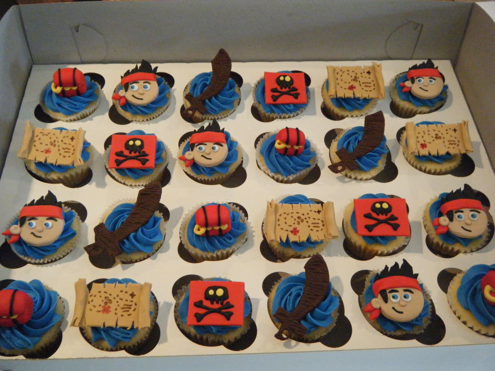 Jake And The Neverland Pirates Cake Kit