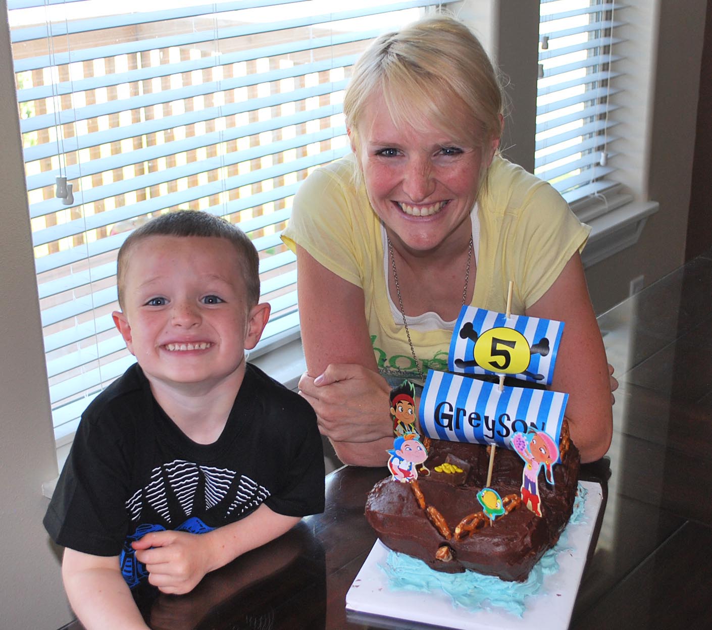 Jake And The Neverland Pirates Cake Pan