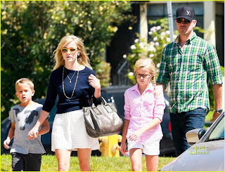 Jake Gyllenhaal And Reese Witherspoon And Kids