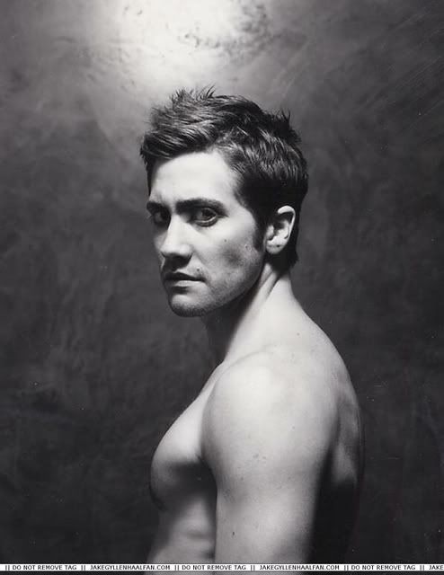 Jake Gyllenhaal Hot Body