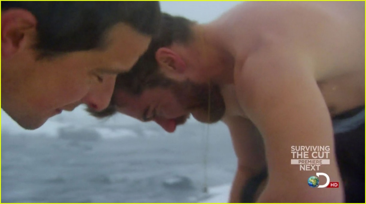 Jake Gyllenhaal Shirtless 2012