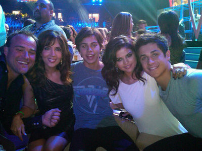 Jake T Austin And Selena Gomez And David Henrie