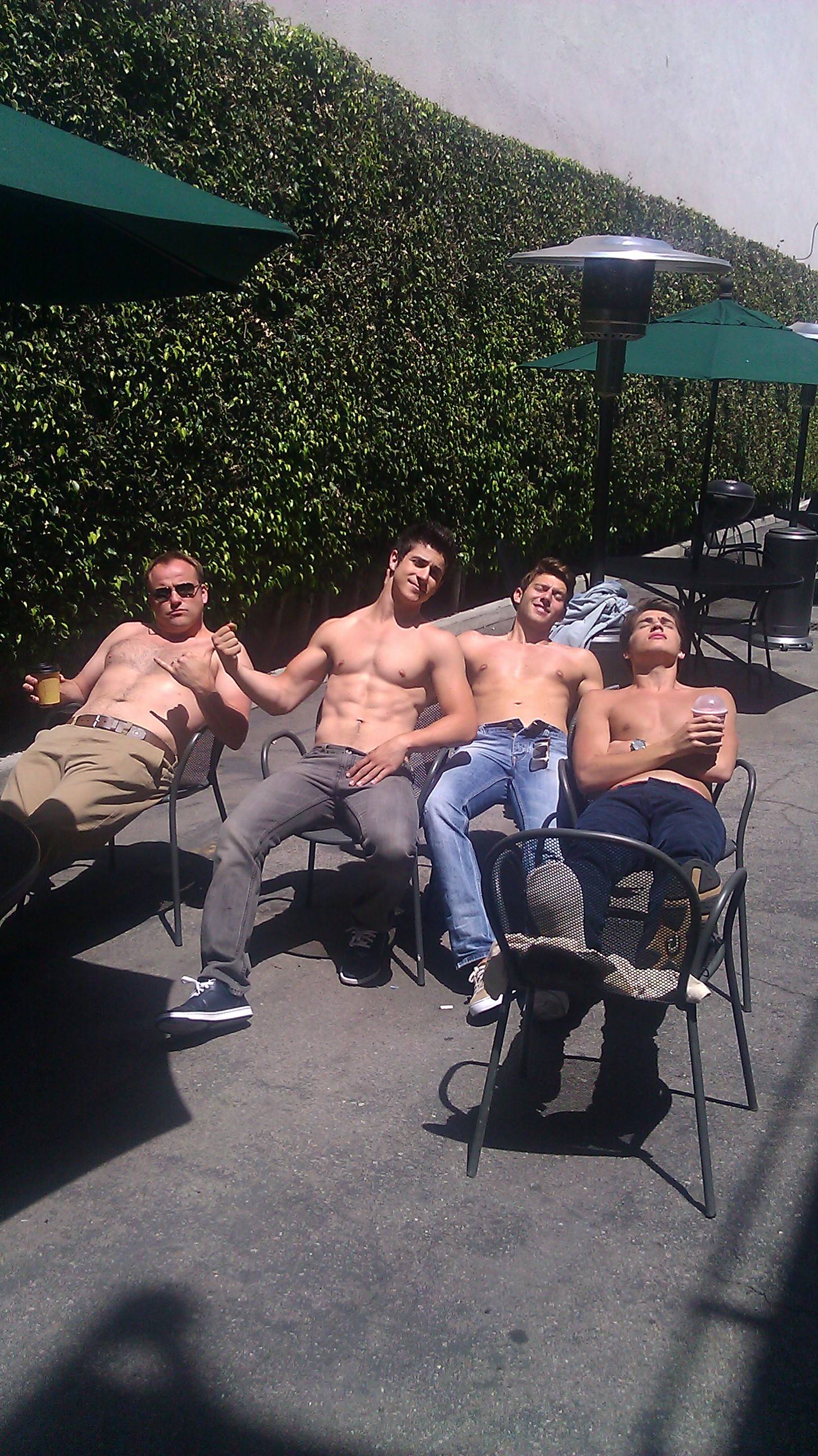 Jake T Austin Shirtless Pics