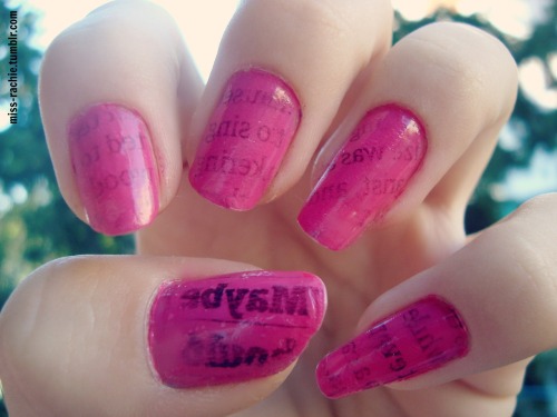 Newspaper Nails Pink