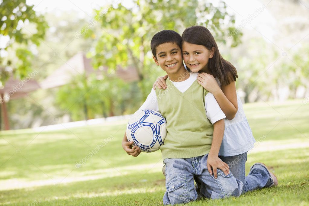 Pictures Of Children Playing In The Park